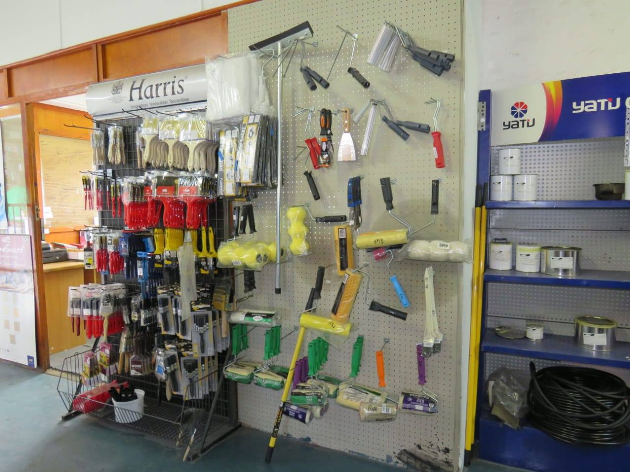 Harris brushes and decorative tools